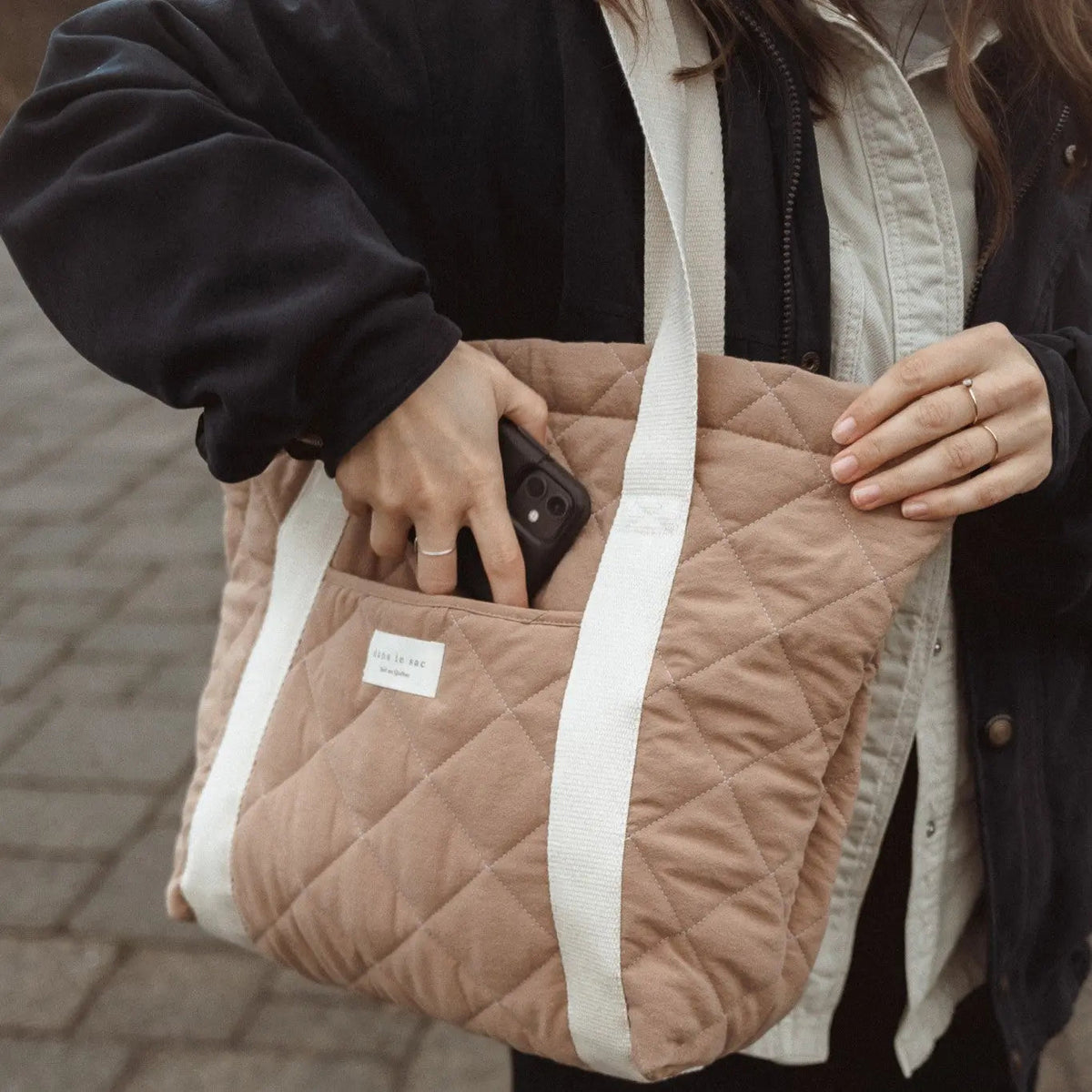 Reutilisable matelassé Fourre-tout sac quotidien dans le sac, avec tissu rembourré et compartiments pour le rangement.