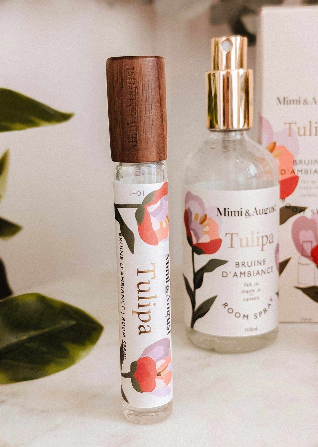 Bruine d'ambiance room spray Tulipa by Mimi & August in a 10ml bottle, with a sleek design and floral label.