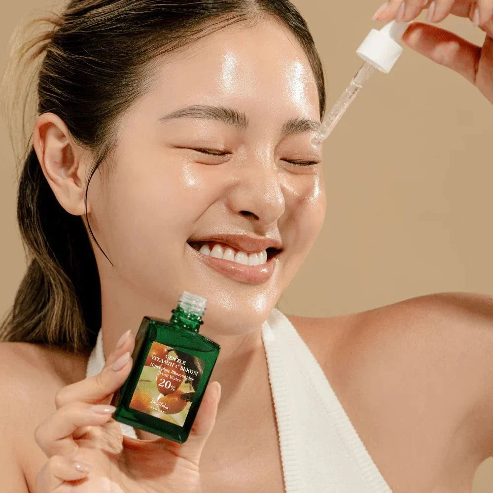 Lakinza Dr.Althea Gentle Vitamin C Serum 30ml bottle with dropper, designed for brightening and skincare.