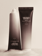 Lakinza haruharu Wonder Black Rice Moisture 5.5 Soft Cleansing Gel in a 100ml tube, part of Korean skincare routine