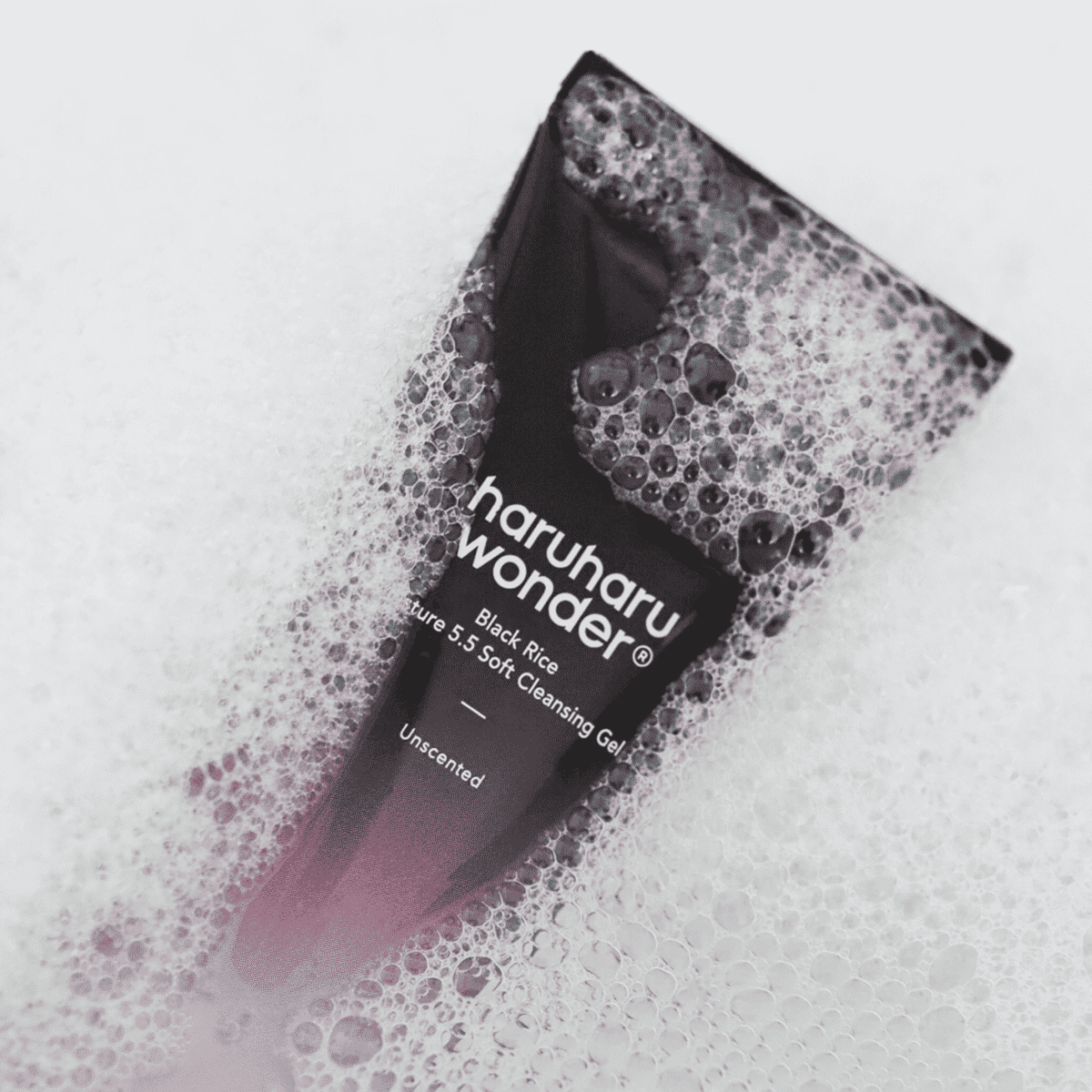 Lakinza haruharu Wonder Black Rice Moisture 5.5 Soft Cleansing Gel 100ml, Korean skincare cleanser with black rice extract