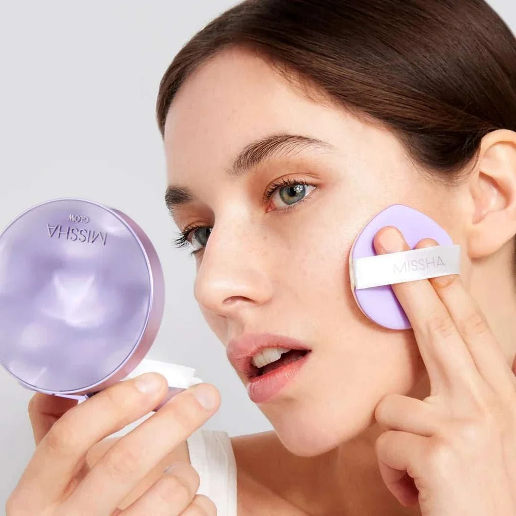 MISSHA Layering Fit Cushion semi-matte base makeup in 15g, with compact packaging from Lakinza K-beauty.
