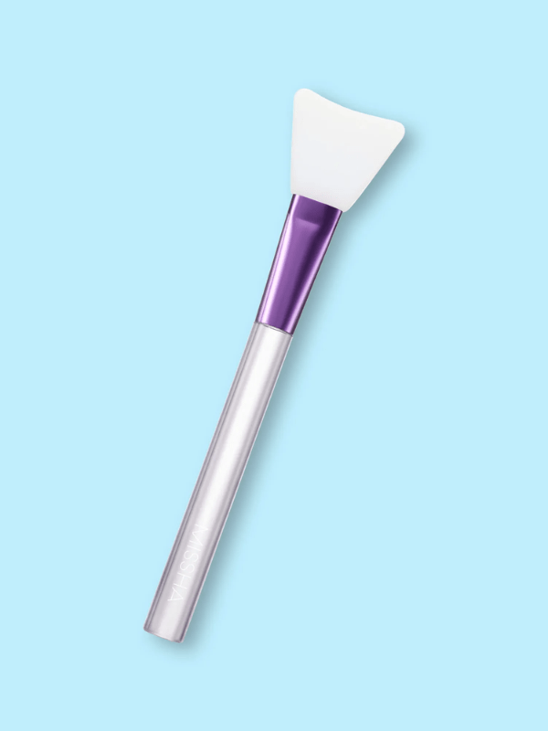 MISSHA Time Revolution Silicon Pack Brush accessory by Lakinza, featuring a sleek silicone brush in a compact design.