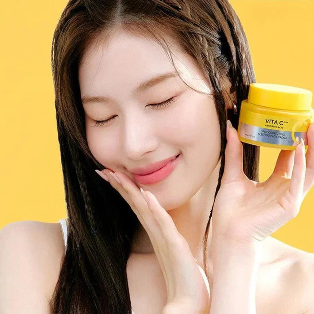 Lakinza K-beauty Missha Vita C Plus Sleeping Cream mask in a 50ml jar, featuring brightening skincare with vitamin C.