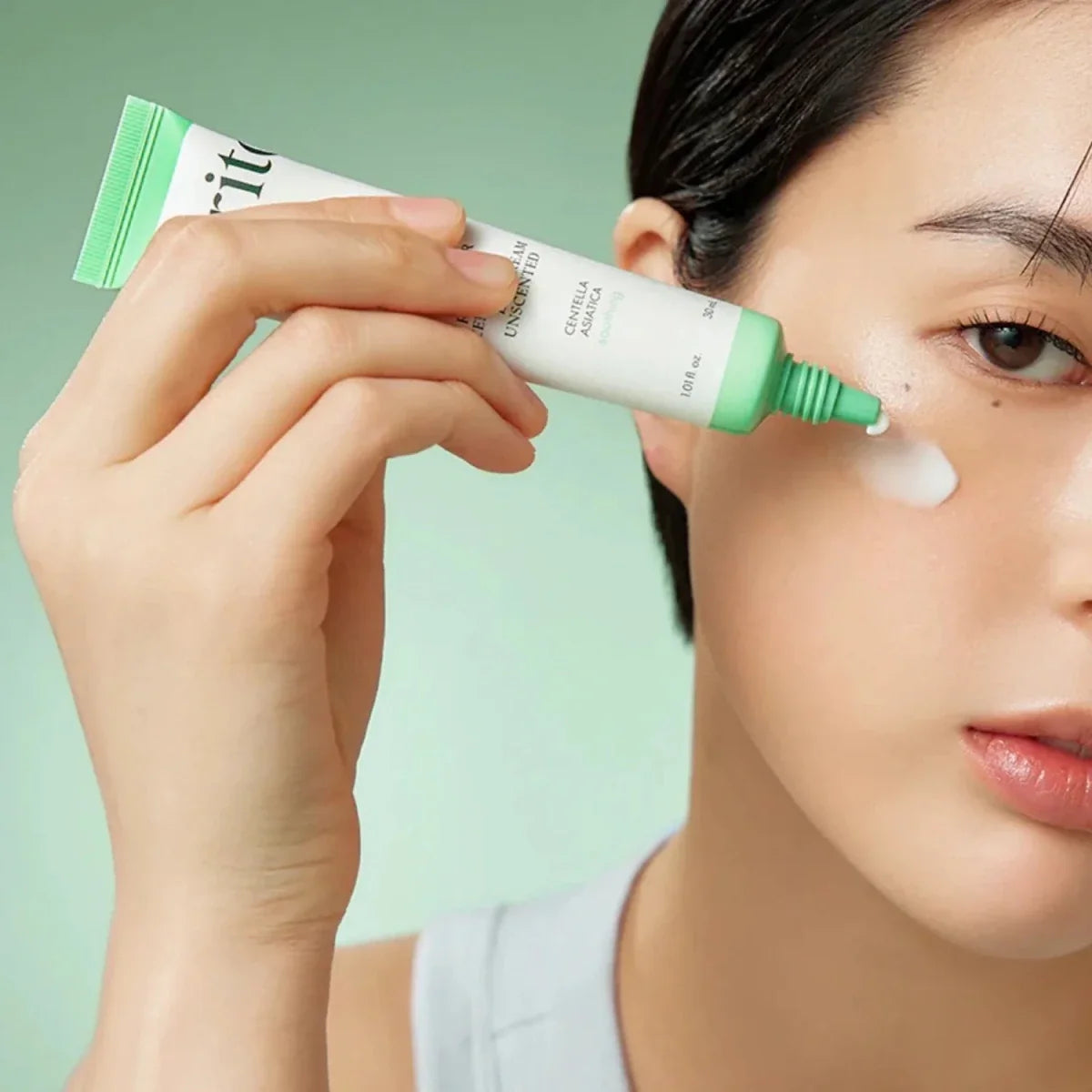 Lakinza K-beauty Purito Wonder Releaf Centella Eye Cream unscented in a 30ml jar, with a clean, minimalist design on the packaging.