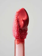 Lakinza WAKEMAKE Dewy Gel Glow Tint lip makeup in 3g, showcasing the glossy, dewy finish and vibrant color of the lip tint.